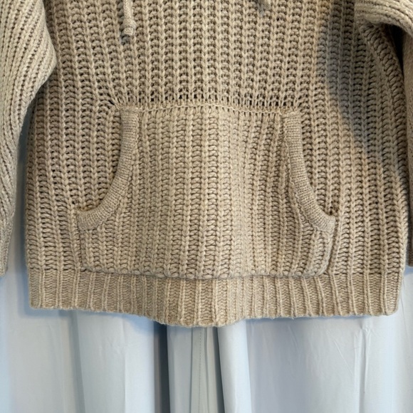 Aerie Marshmallow Moves Chunky Knit Hoodie Cream Large - Picture 5 of 8